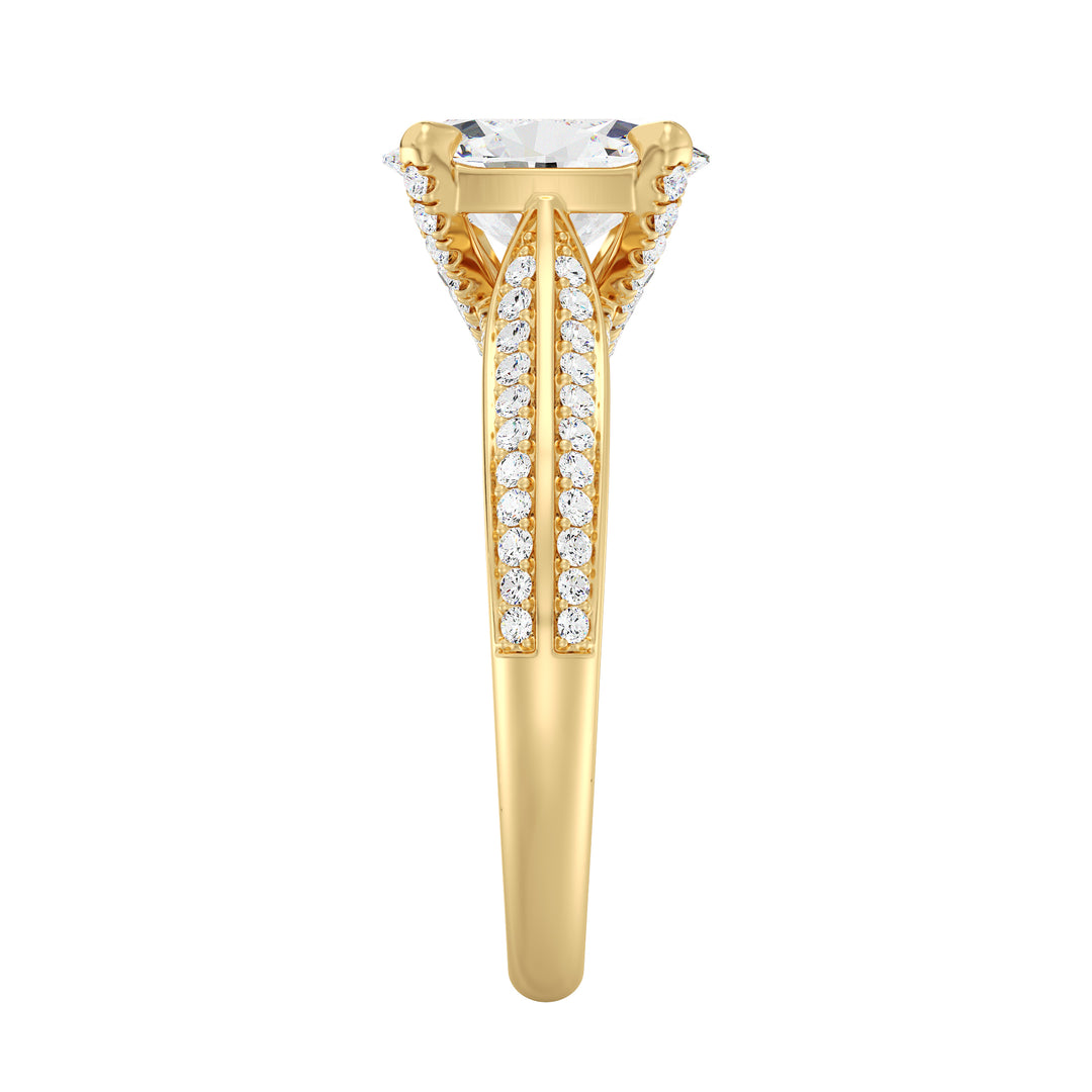 Oval-Cut Lab-Grown Diamond Engagement Ring with Pavé Band in 18K Yellow Gold, featuring a classic 4-claw setting and shimmering round diamonds