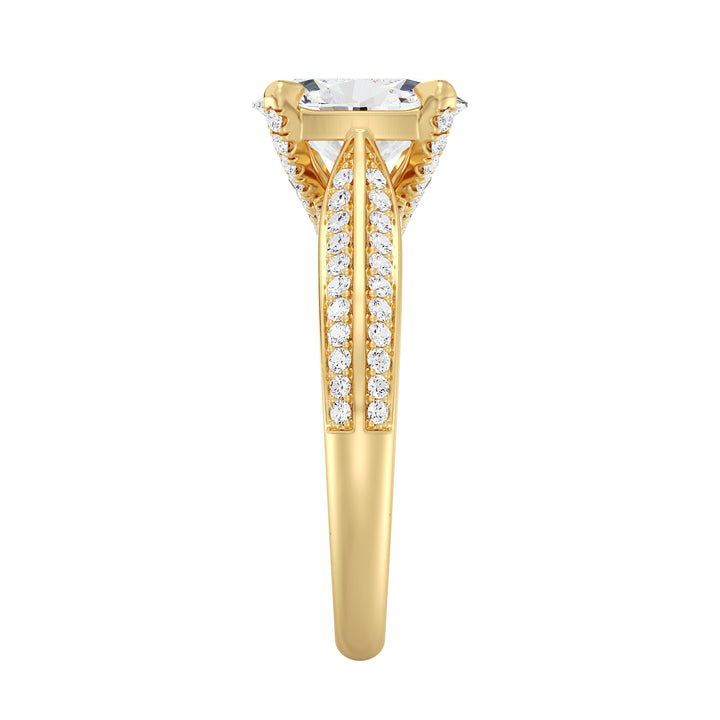 Oval-Cut Lab-Grown Diamond Engagement Ring with Pavé Band in 18K Yellow Gold, featuring a classic 4-claw setting and shimmering round diamonds